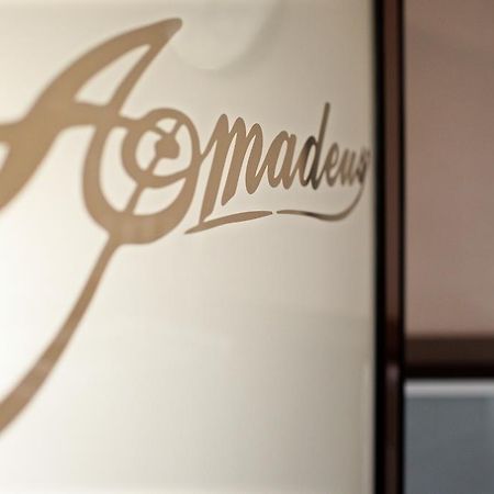 Amadeus Motel Lomza Ngoại thất bức ảnh