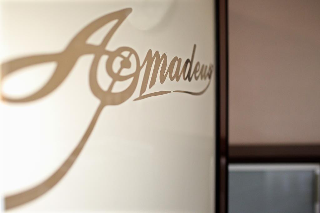 Amadeus Motel Lomza Ngoại thất bức ảnh