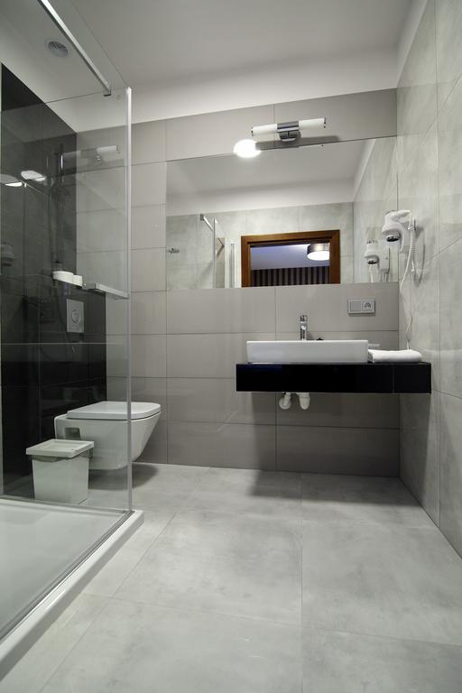 Amadeus Motel Lomza Ngoại thất bức ảnh
